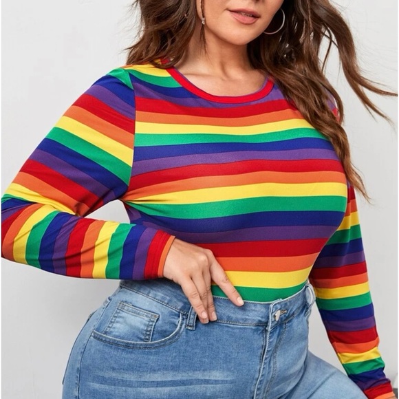 TOP NWOT - Picture 1 of 7